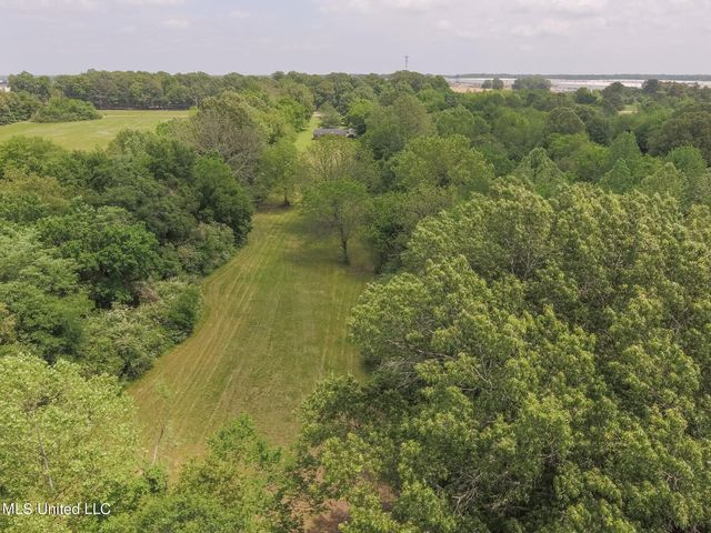 6741 Hacks Cross Road, Olive Branch, MS 38654