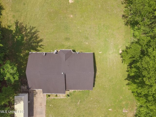 6741 Hacks Cross Road, Olive Branch, MS 38654