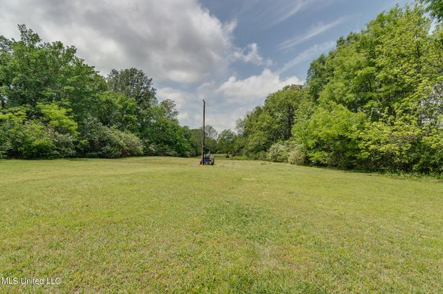 6741 Hacks Cross Road, Olive Branch, MS 38654