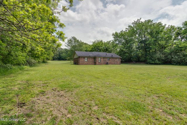 6741 Hacks Cross Road, Olive Branch, MS 38654