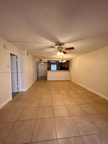 7305 NW 4th Place 108, Margate, FL 33063