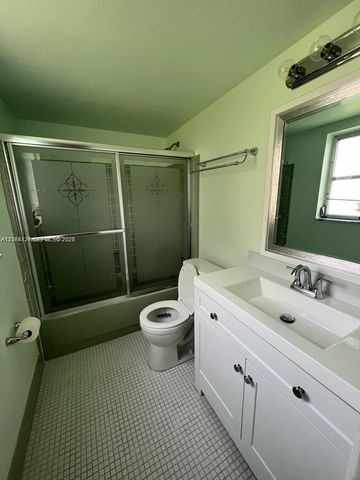 7305 NW 4th Place 108, Margate, FL 33063