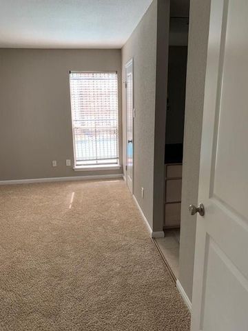 3700 W Clay Street 227, Houston, TX 77019