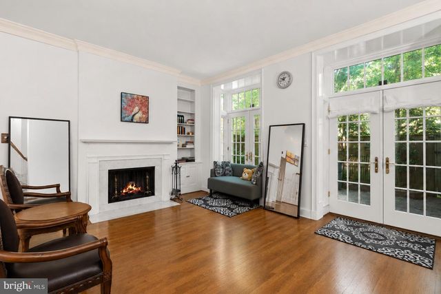 4422 WESTOVER PL NW, Washington, DC 20016