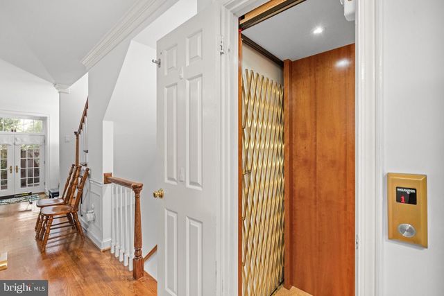 4422 WESTOVER PL NW, Washington, DC 20016