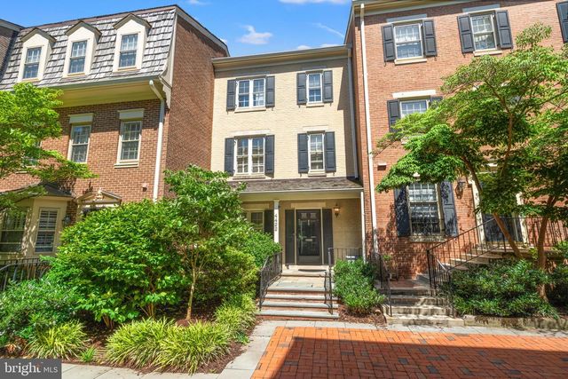 4422 WESTOVER PL NW, Washington, DC 20016
