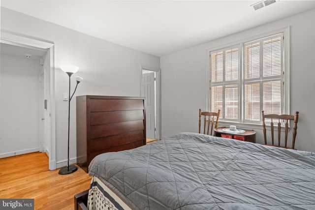 4422 WESTOVER PL NW, Washington, DC 20016