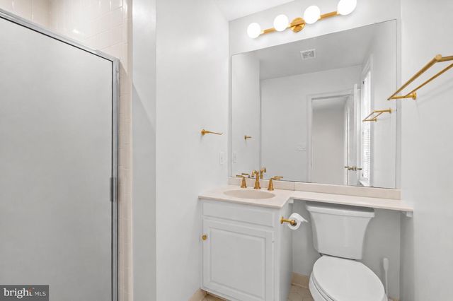 4422 WESTOVER PL NW, Washington, DC 20016