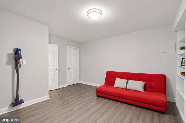 4422 WESTOVER PL NW, Washington, DC 20016