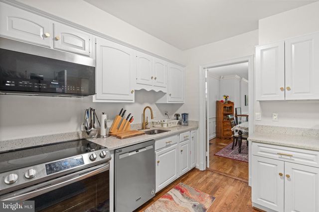 4422 WESTOVER PL NW, Washington, DC 20016