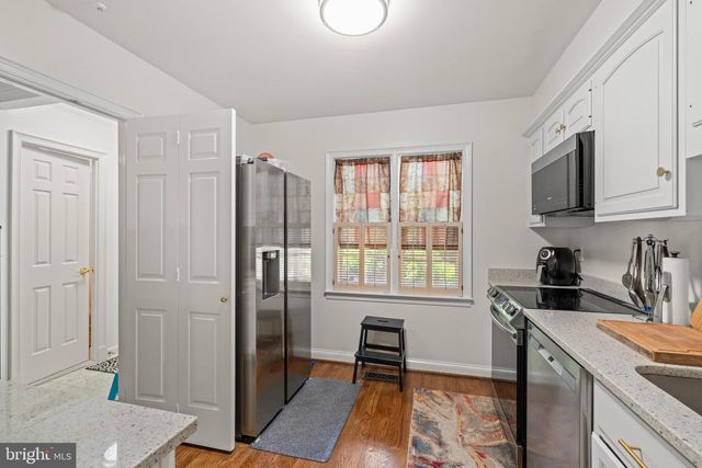 4422 WESTOVER PL NW, Washington, DC 20016