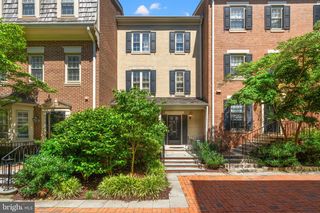 4422 WESTOVER PL NW, Washington, DC 20016