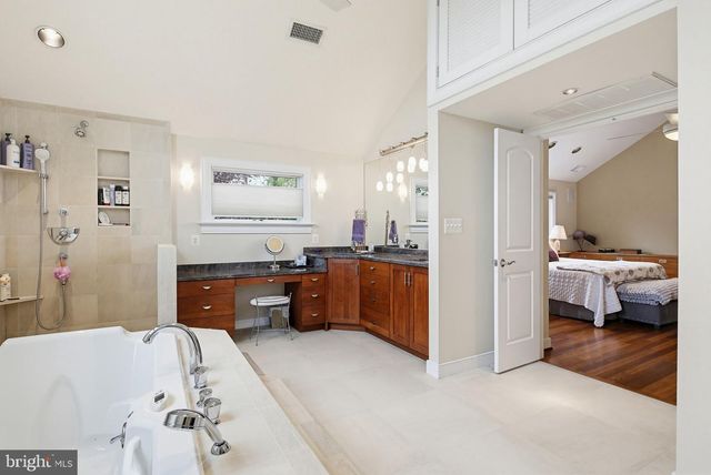 6 FAITH CT, Damascus, MD 20872