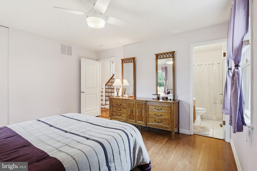 Image 31 of property listing at 6 FAITH CT, Damascus, MD 20872