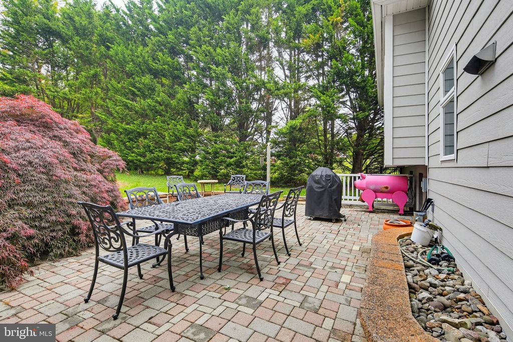Image 48 of property listing at 6 FAITH CT, Damascus, MD 20872