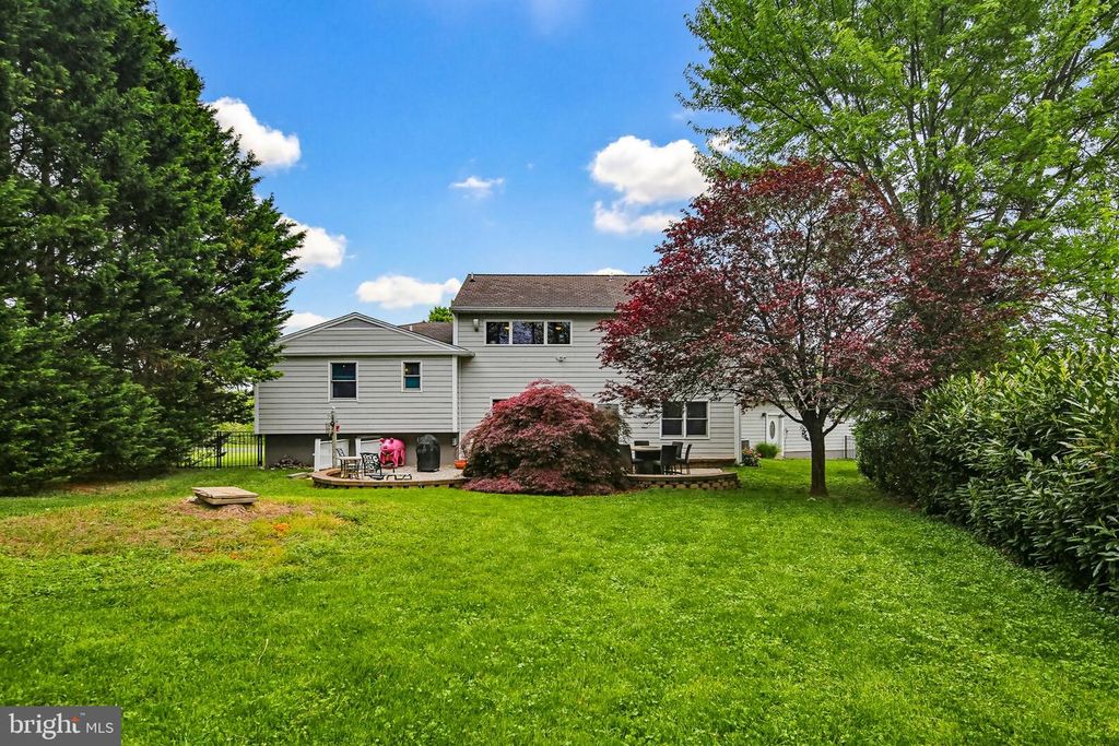 Image 49 of property listing at 6 FAITH CT, Damascus, MD 20872