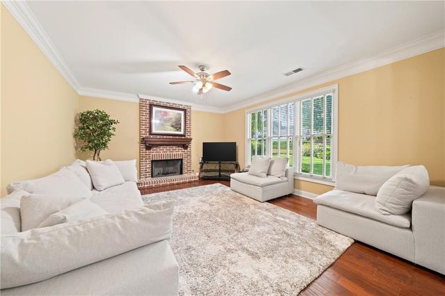 4095 Hill House Road SW, Smyrna, GA 30082