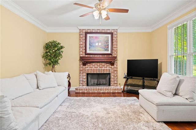 4095 Hill House Road SW, Smyrna, GA 30082
