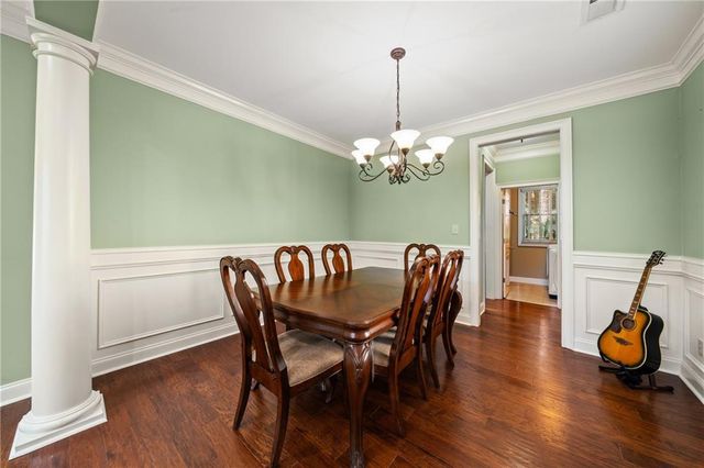 4095 Hill House Road SW, Smyrna, GA 30082