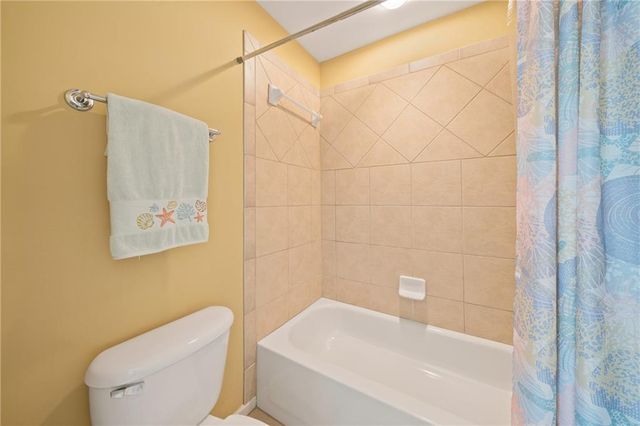 4095 Hill House Road SW, Smyrna, GA 30082