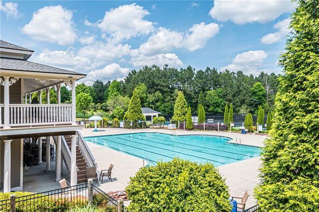 4095 Hill House Road SW, Smyrna, GA 30082