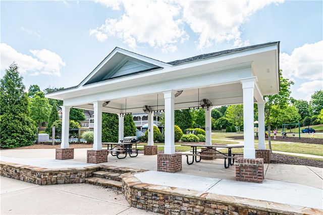 4095 Hill House Road SW, Smyrna, GA 30082