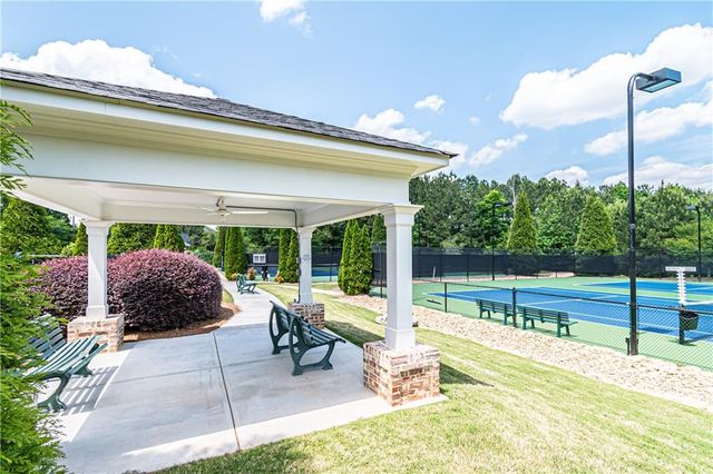 4095 Hill House Road SW, Smyrna, GA 30082