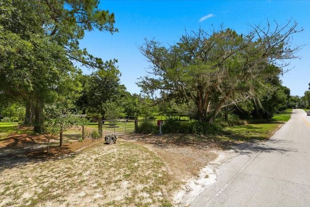 460 LAKE COMO DRIVE, Pomona Park, FL 32181
