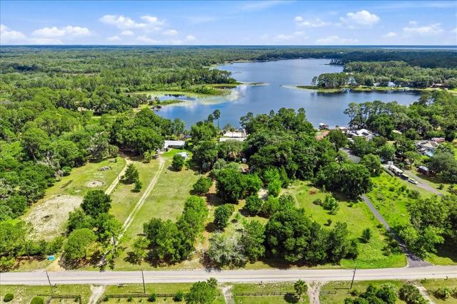 460 LAKE COMO DRIVE, Pomona Park, FL 32181