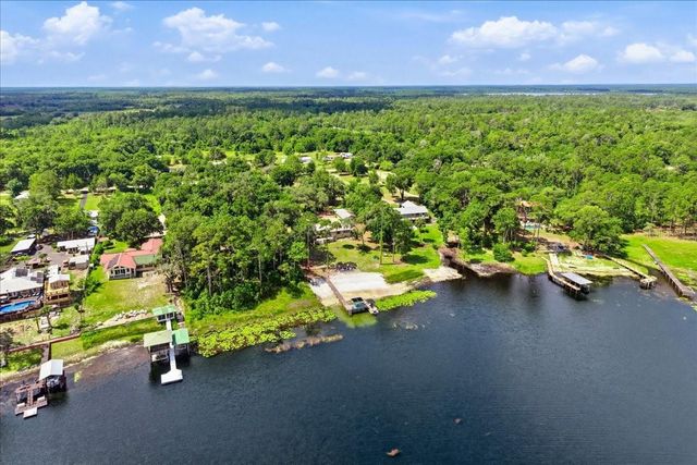 460 LAKE COMO DRIVE, Pomona Park, FL 32181