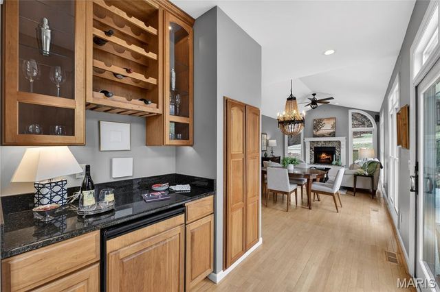 12897 Thornhill Court, Town And Country, MO 63131