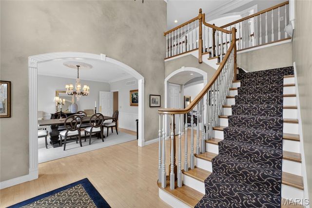 12897 Thornhill Court, Town And Country, MO 63131