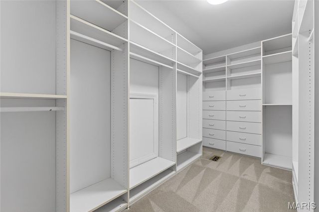 12897 Thornhill Court, Town And Country, MO 63131