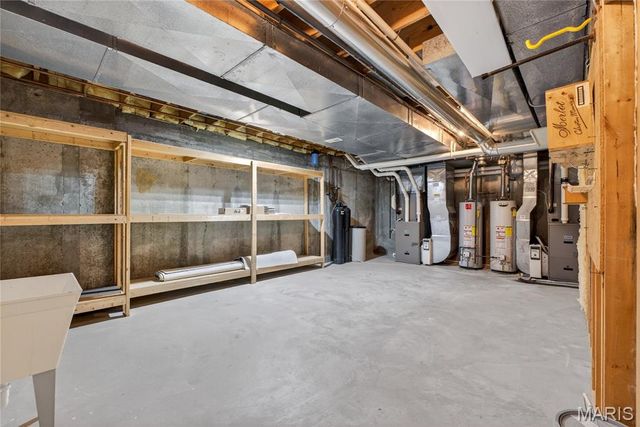 12897 Thornhill Court, Town And Country, MO 63131