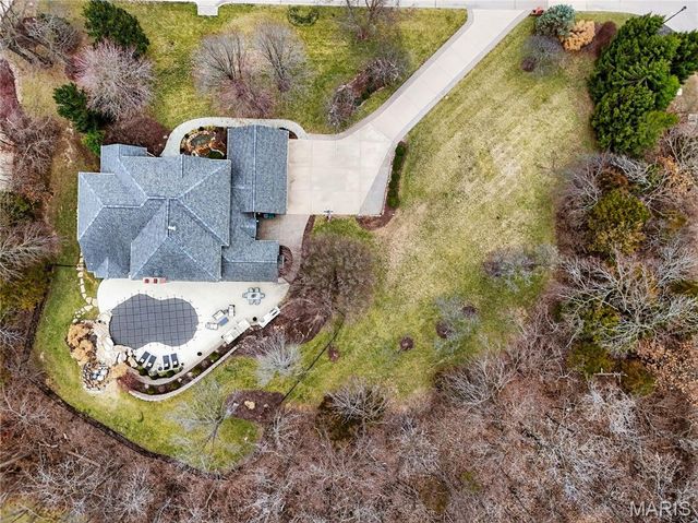 12897 Thornhill Court, Town And Country, MO 63131