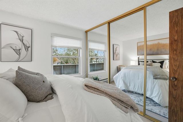 101 Piccadilly Place D, San Bruno, CA 94066