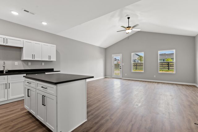 115 Hidden Treasure Drive, Georgetown, KY 40324