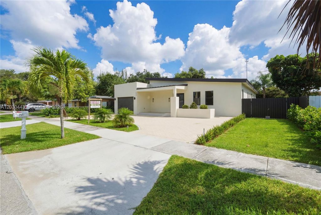 131 Miami Gardens Road, West Park, FL 33023
