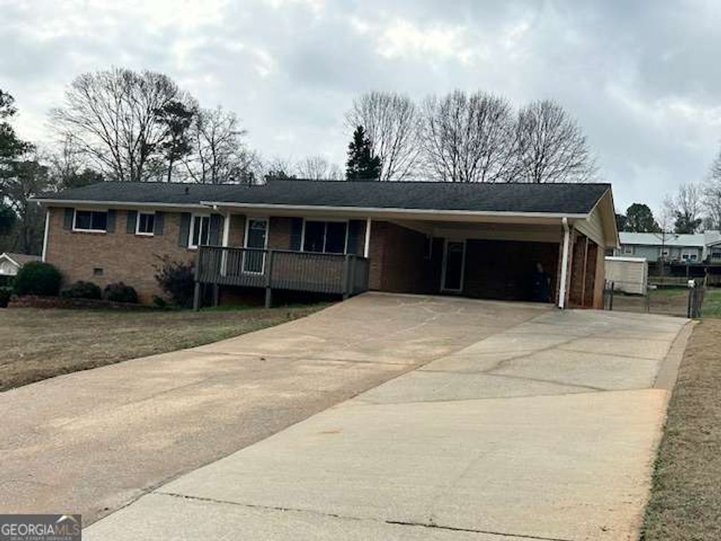 4642 Elmhurst Drive, Douglasville, GA 30135