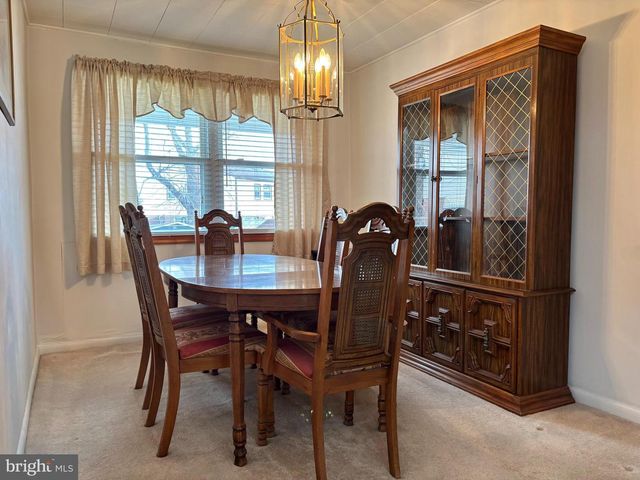 1557 BLACKROCK RD, Swarthmore, PA 19081