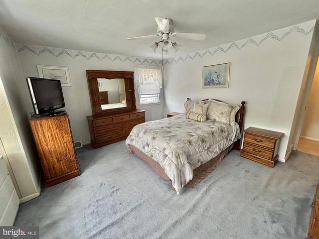 1557 BLACKROCK RD, Swarthmore, PA 19081