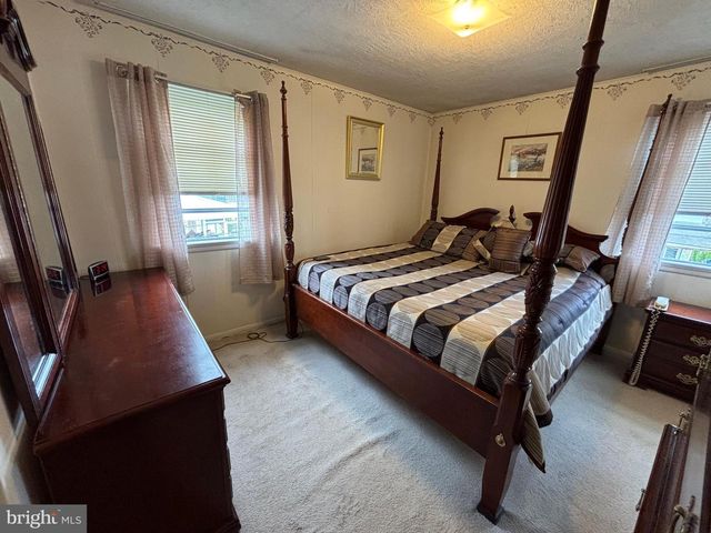 1557 BLACKROCK RD, Swarthmore, PA 19081