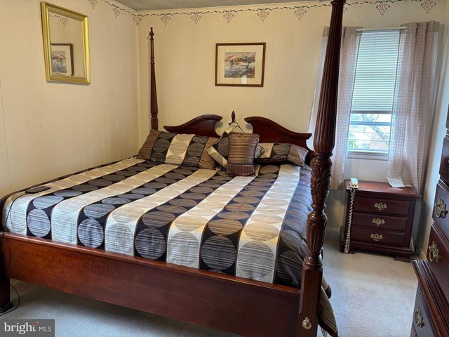 1557 BLACKROCK RD, Swarthmore, PA 19081