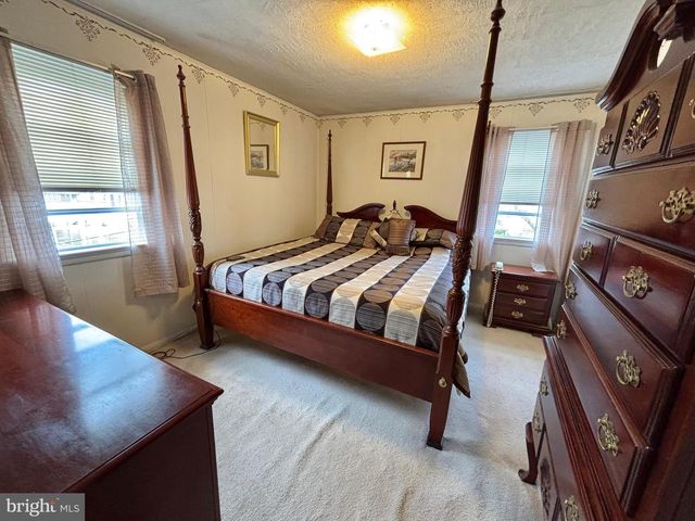 1557 BLACKROCK RD, Swarthmore, PA 19081