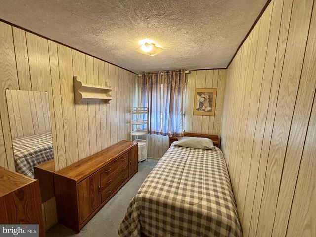 1557 BLACKROCK RD, Swarthmore, PA 19081