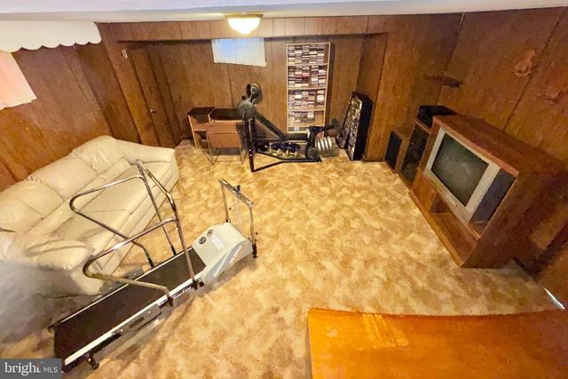 1557 BLACKROCK RD, Swarthmore, PA 19081