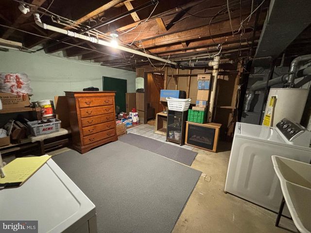 1557 BLACKROCK RD, Swarthmore, PA 19081