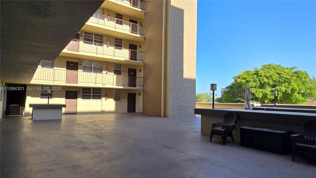 1811 Jefferson Street 202, Hollywood, FL 33020