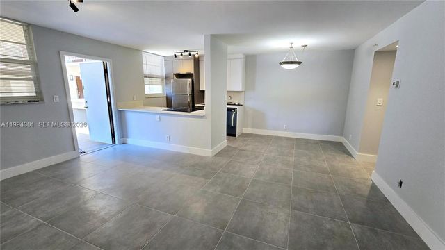 1811 Jefferson Street 202, Hollywood, FL 33020