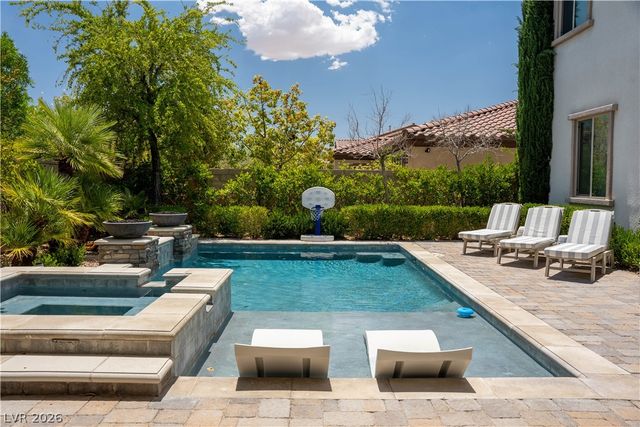 520 Hunter Flat Street, Las Vegas, NV 89138